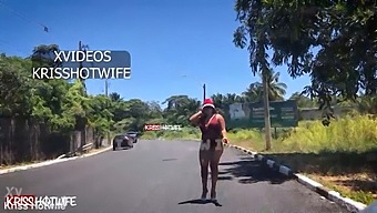 Sexy Noel, A Hotwife, Strips In Salvador Traffic - Christmas Special